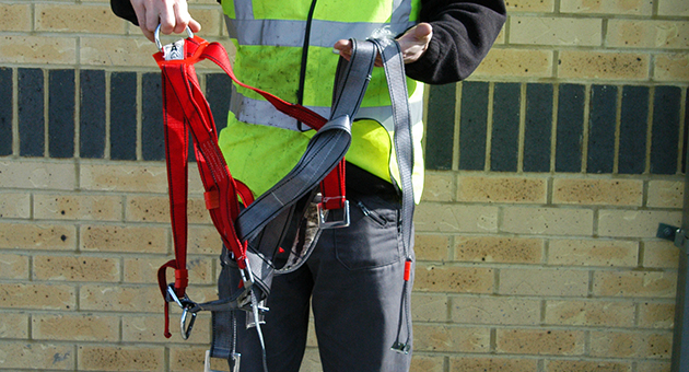 Safety harnesses: the Roof Edge guide